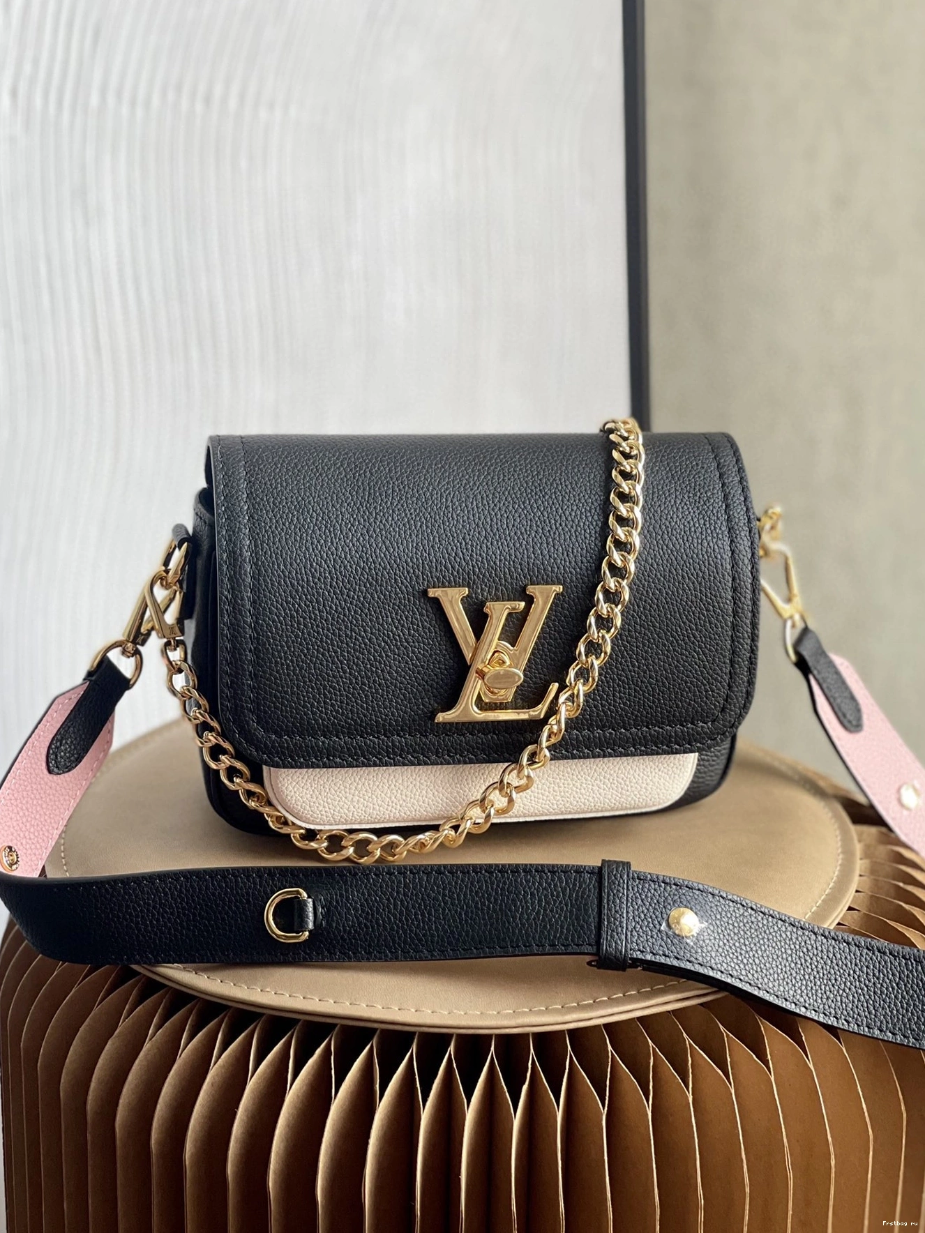 First bag ru VUITTON TENDER LOUIS LOCKME 0805